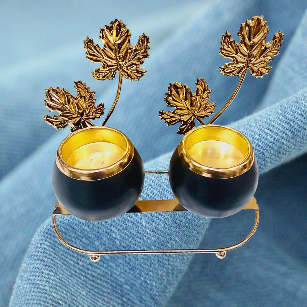 Luxe Vintage Candle Holders with Elegant Golden Feathers